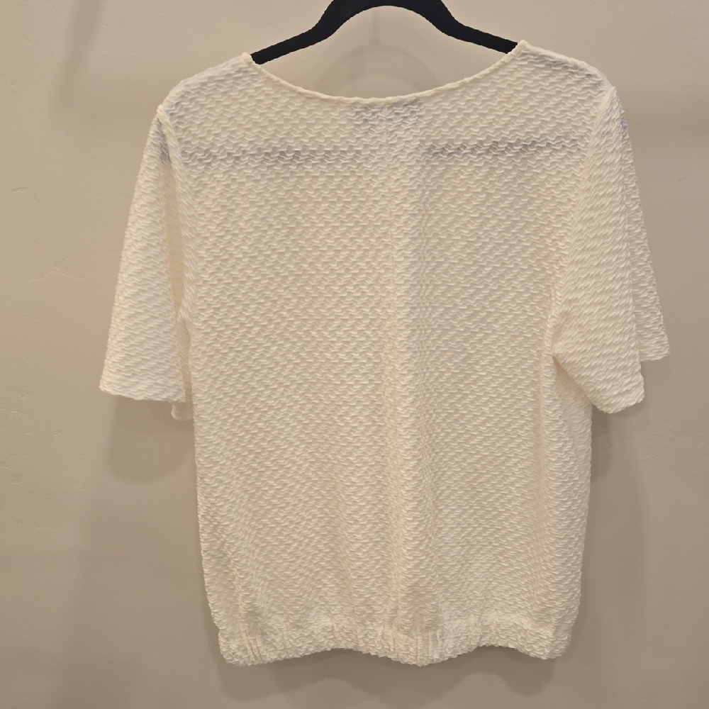 anthropologie white Textured Women's Top - Picture 7 of 8